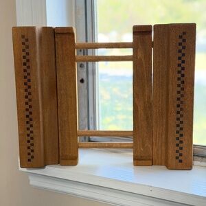 Retired Pampered Chef Wooden Expanding Trivet Rack with Checker Accent - Brown